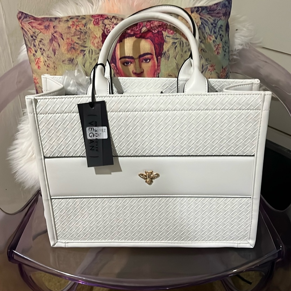Cute Woven White Bee Hangbag Tote